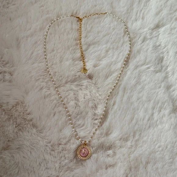 Dior pearl pink medallion pendant necklace - Picture 1 of 5
